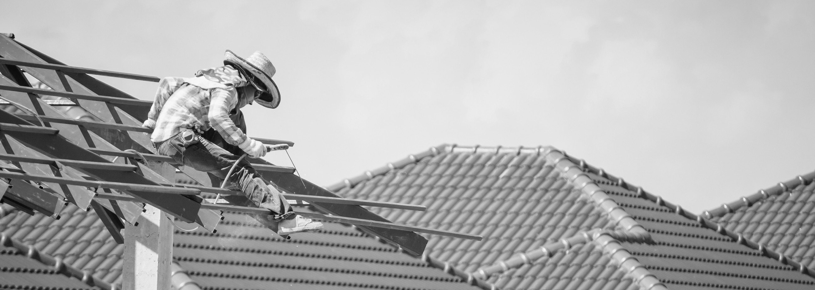 couvreur-nantes-renovation-toiture-tuiles-techni-pro